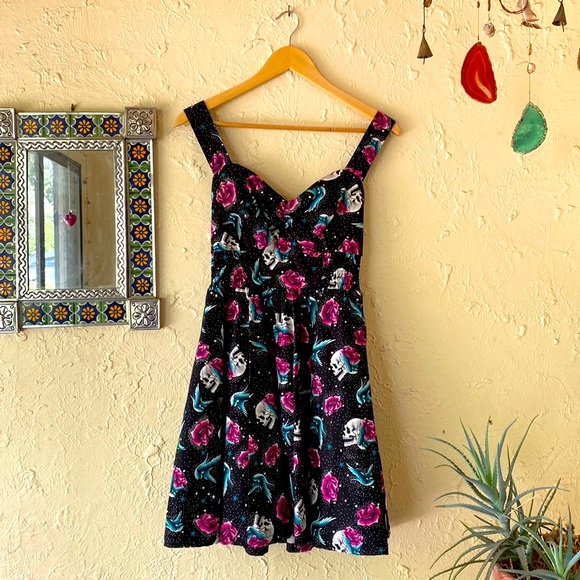 Hot Topic Dresses & Skirts - Skull & Sparrow ❤️ Hot Topic Rockabilly Dress ☠️ size M